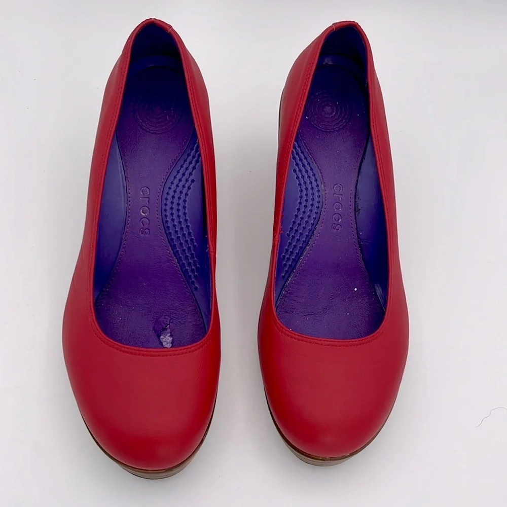 Crocs - women’s A-‎ Leigh wedges red vegan leather shoes size 9